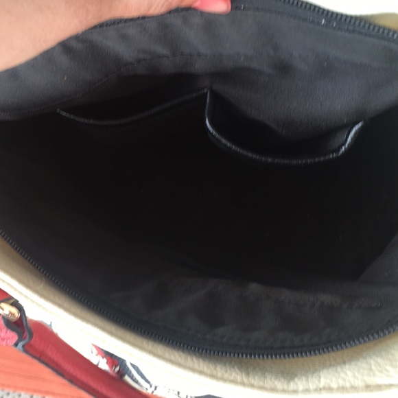 Mickey and minnie mouse handbag - Picture 4 of 5